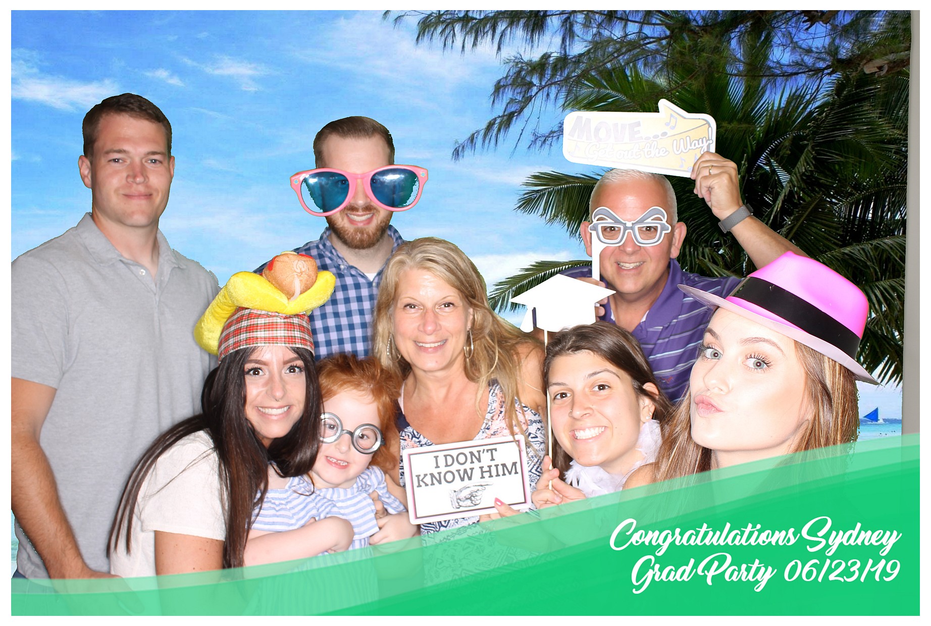 Sydney Grad Party | View more photos from the event at gallery.photoboothcincy.com/u/PhotoBoothCincy/Sydney-Grad-Party